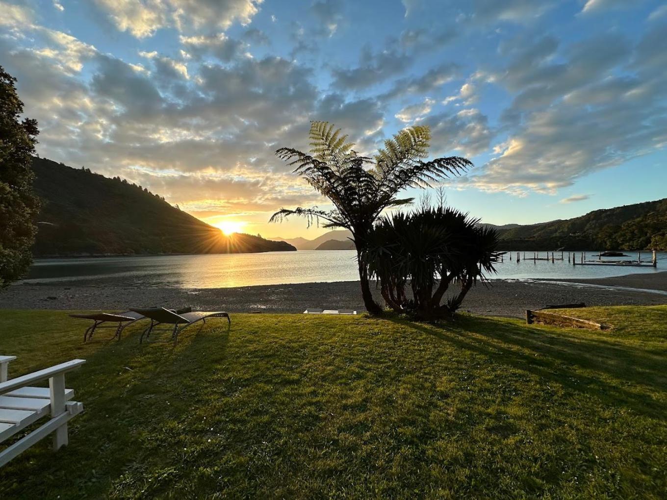The Portage Resort Ngoại thất bức ảnh